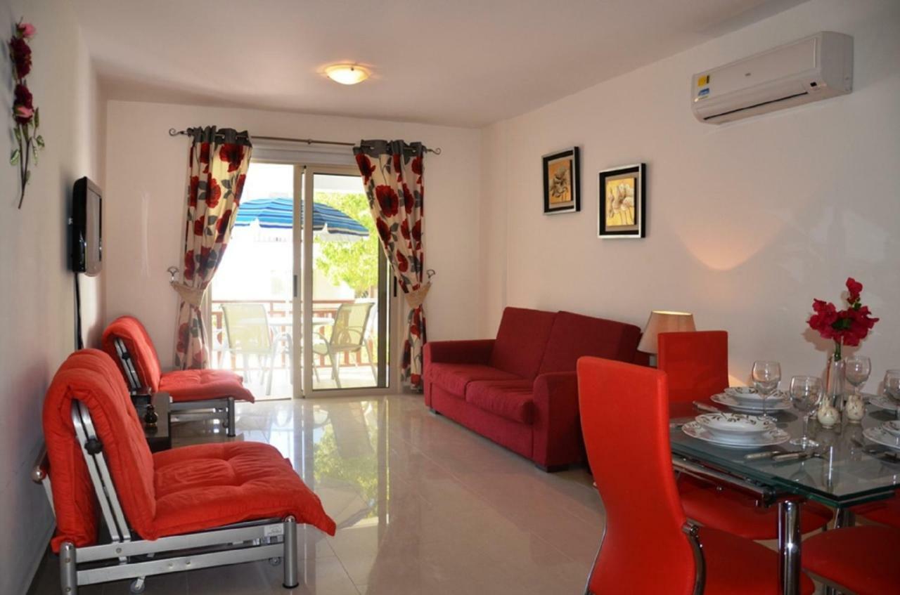 Ground Floor One Bedroom Apartment B2, 3 Pools, Free Wifi Peyia Dış mekan fotoğraf