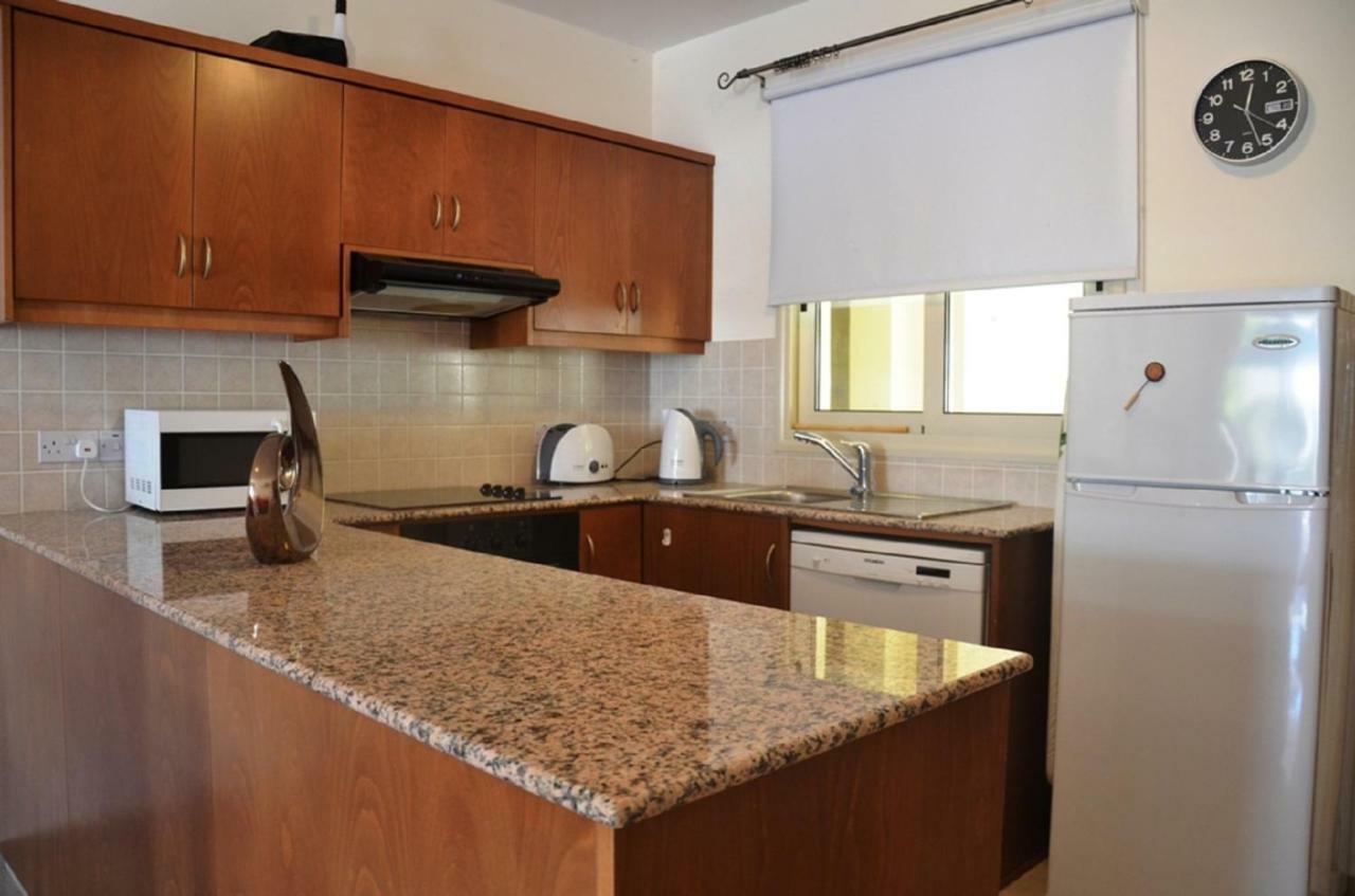 Ground Floor One Bedroom Apartment B2, 3 Pools, Free Wifi Peyia Dış mekan fotoğraf