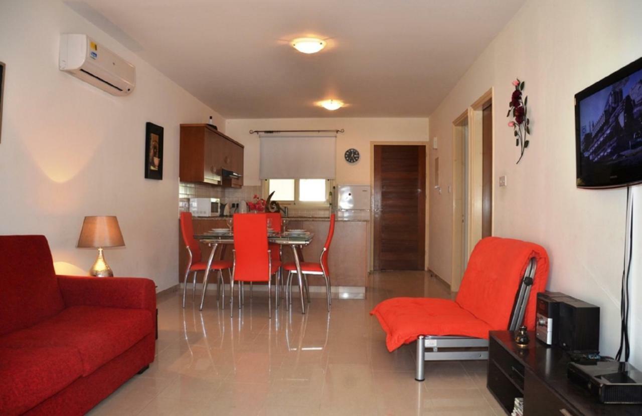Ground Floor One Bedroom Apartment B2, 3 Pools, Free Wifi Peyia Dış mekan fotoğraf